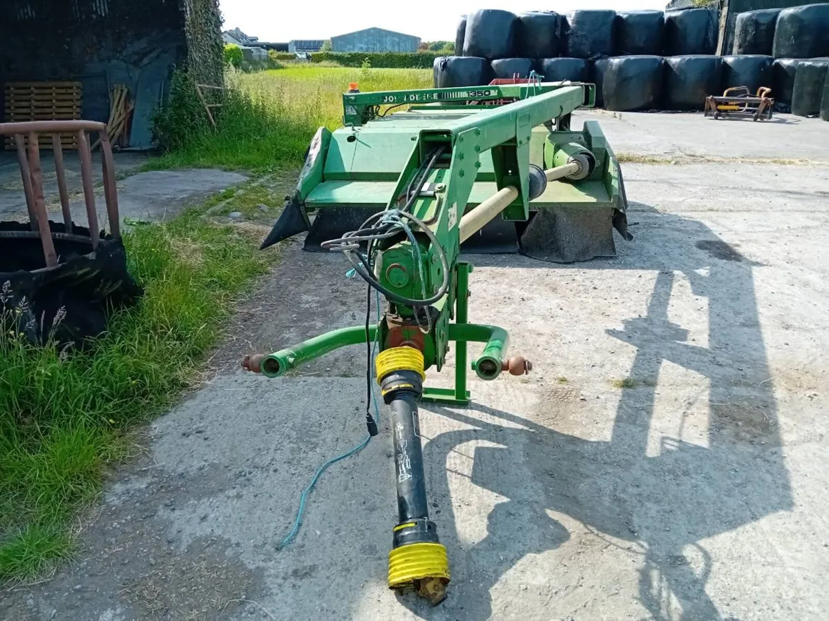 JOHN DEERE MOWER - Image 1