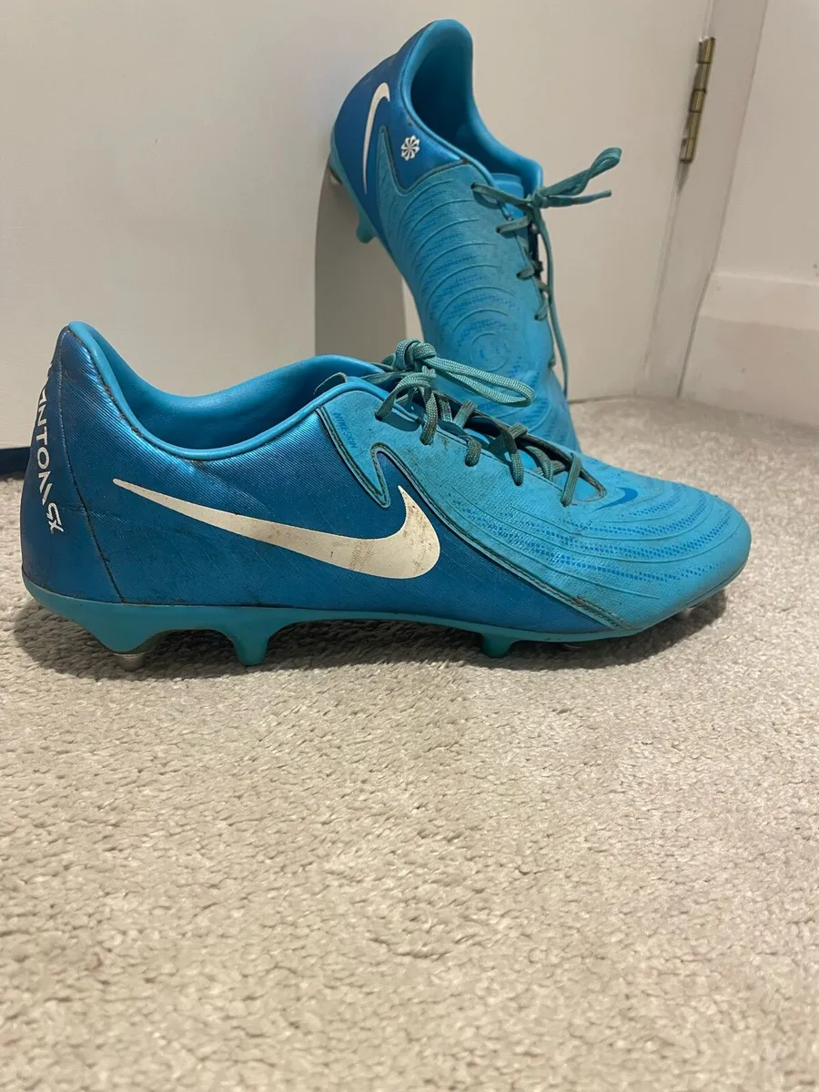 Football Boots - Image 1