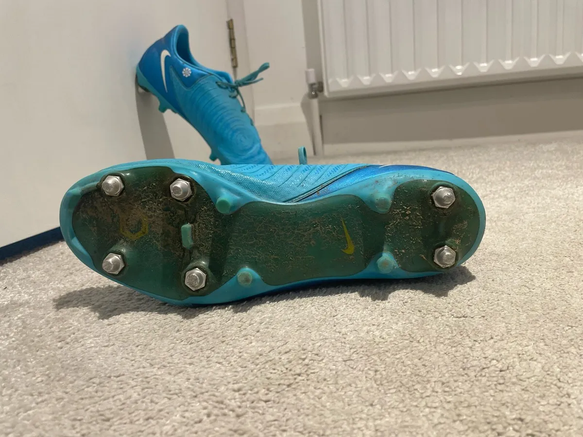 Football Boots - Image 4