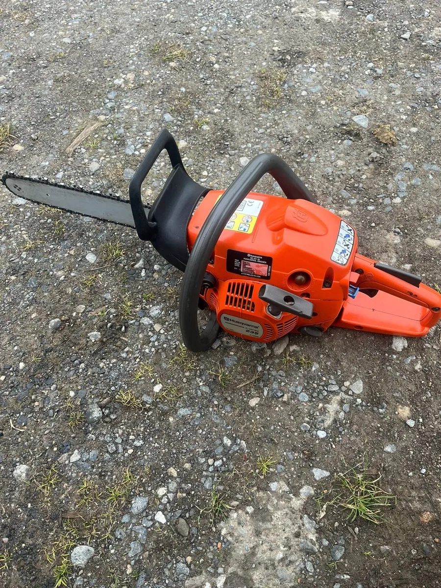 Chainsaw - Image 1
