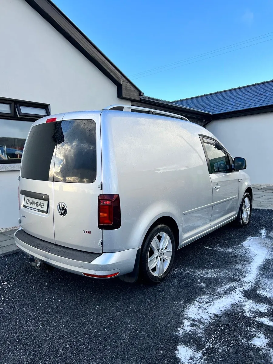 Vw Caddy - Image 3