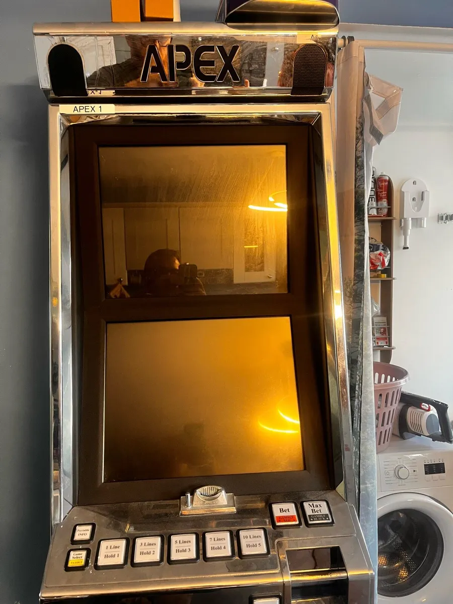 Slot machine for sale - Image 2