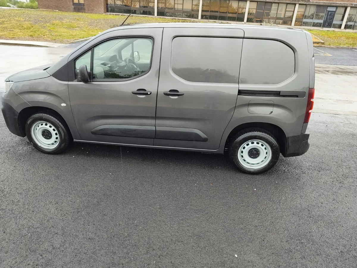 2021 PEUGEOT PARTNER VAN 1.5 DIESEL - Image 4