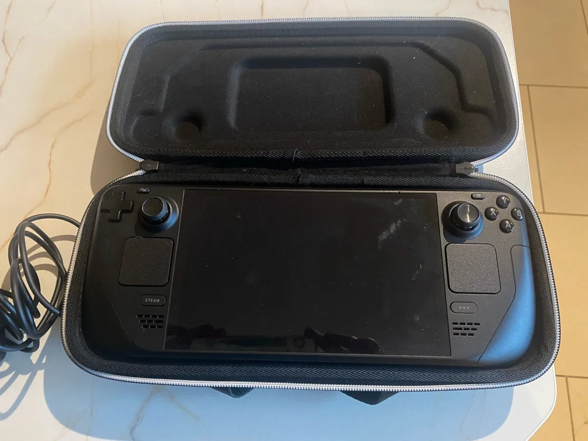 Steam Deck/ carry case and charger. - Image 1