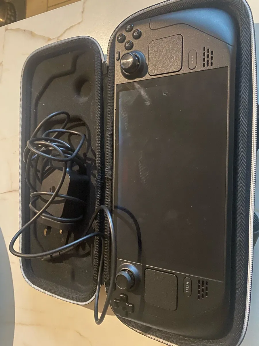 Steam Deck/ carry case and charger. - Image 4