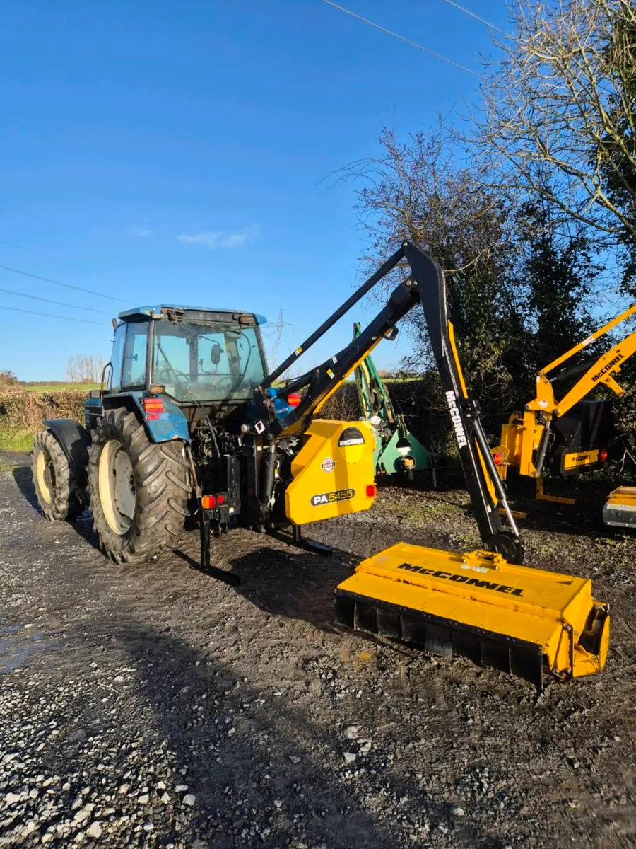 Mcconnel PA5455 Hedgecutter - Image 4