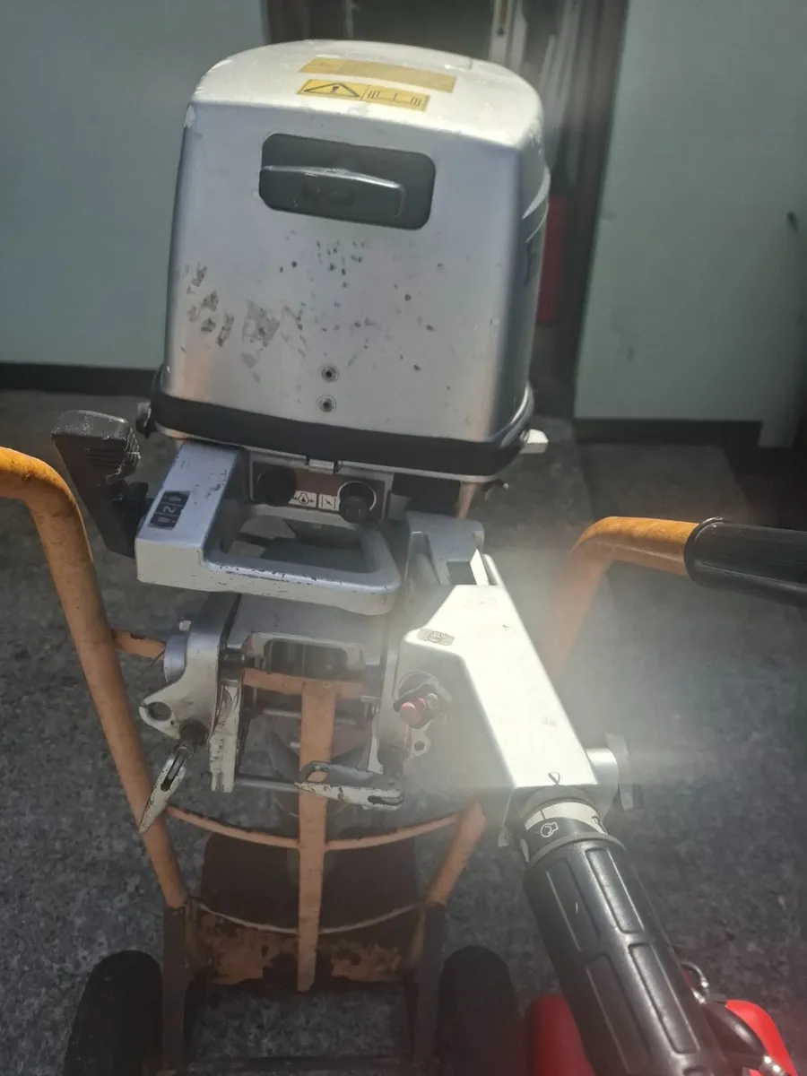 Honda boat engine - Image 1