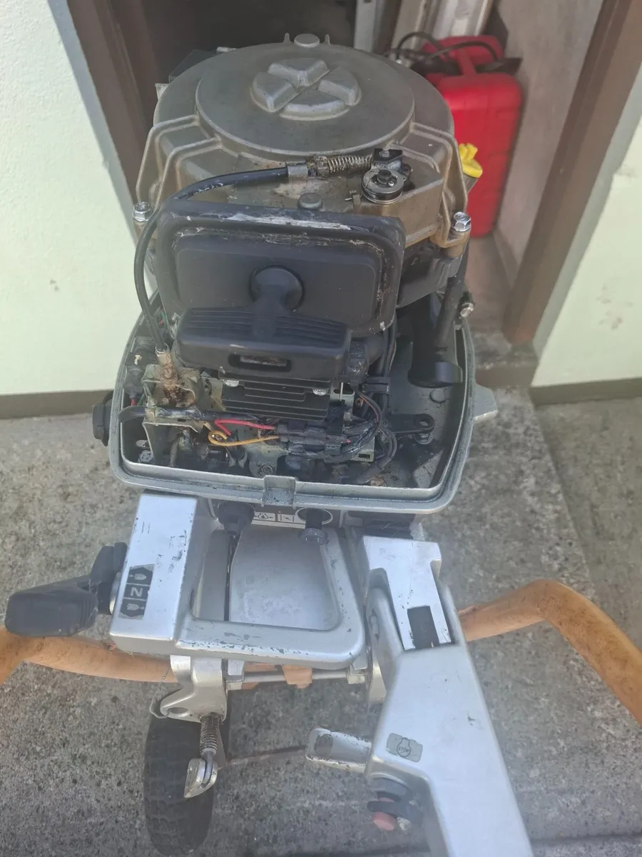 Honda boat engine - Image 3