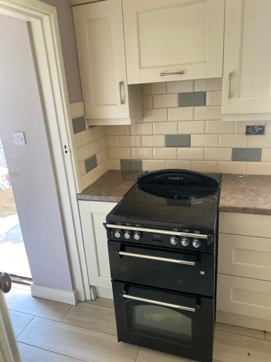 Kitchen - Image 4
