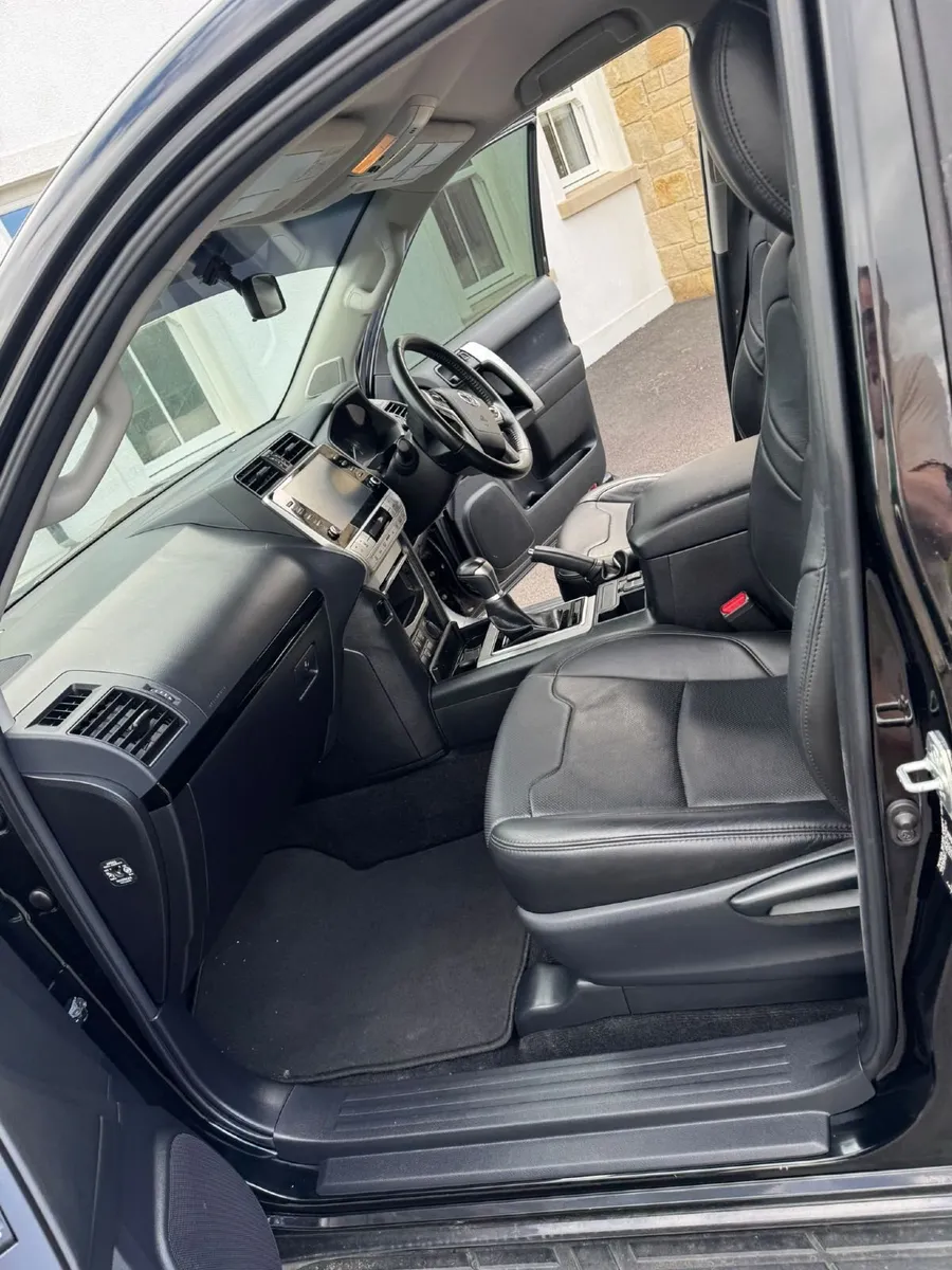 Toyota Land Cruiser 2022 *Auto LWB 2 Seats (NoVAT) - Image 4