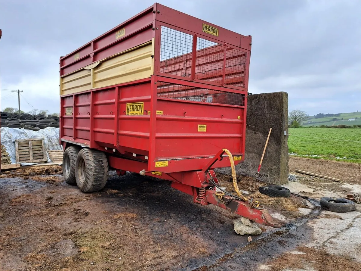 Herron silage trailer - Image 3