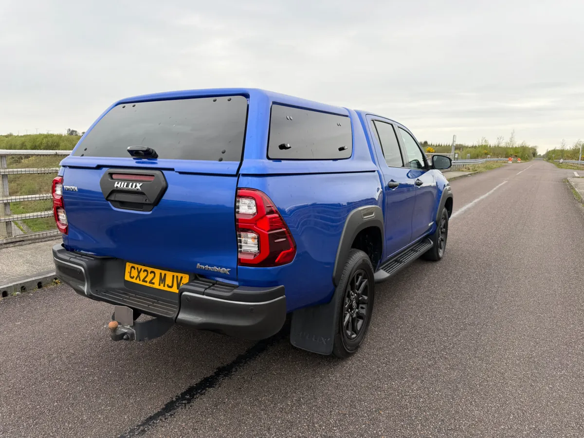 Toyota Hilux 2022 - Image 2