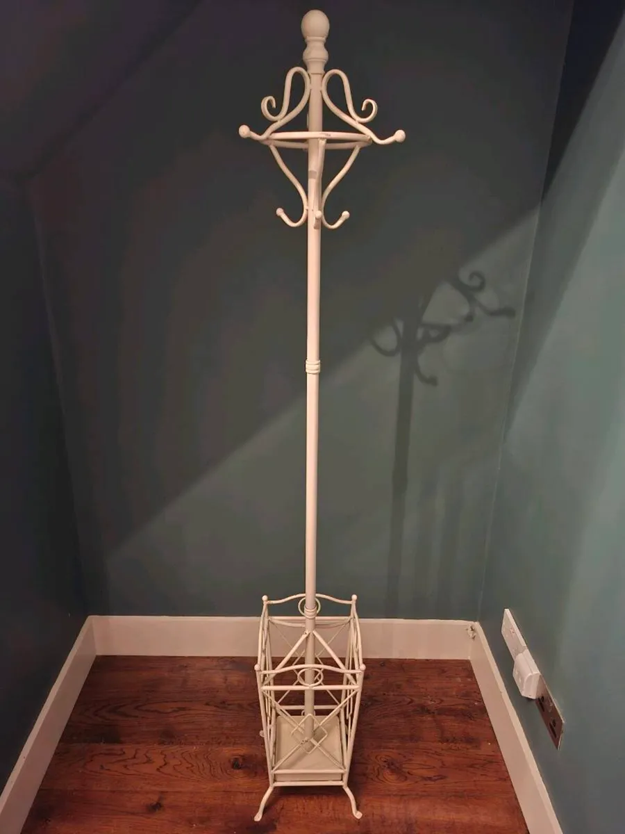 Metal Coat Stand - Image 1