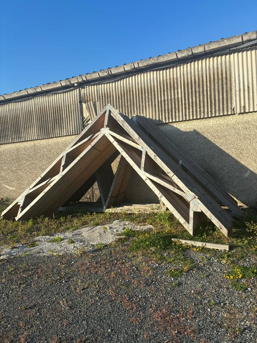 Roof truss - Image 1