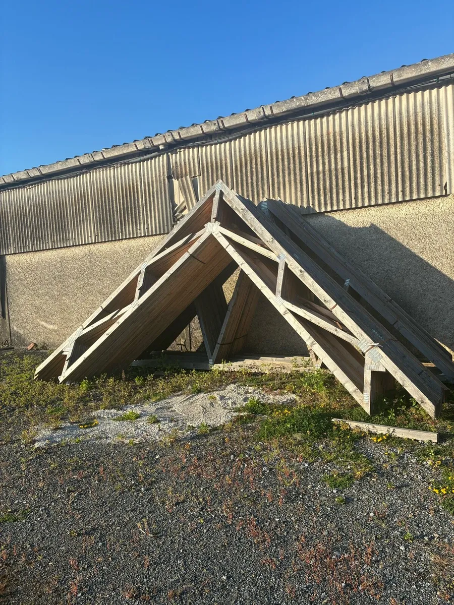 Roof truss - Image 2