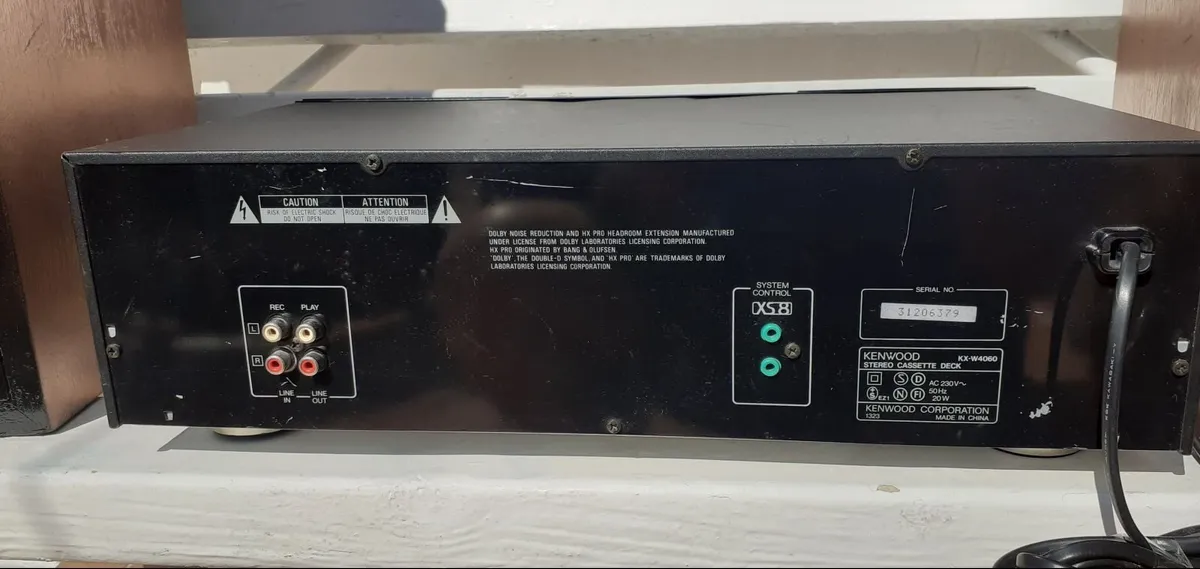 Kenwood  cassette deck + Spkrs - Image 3
