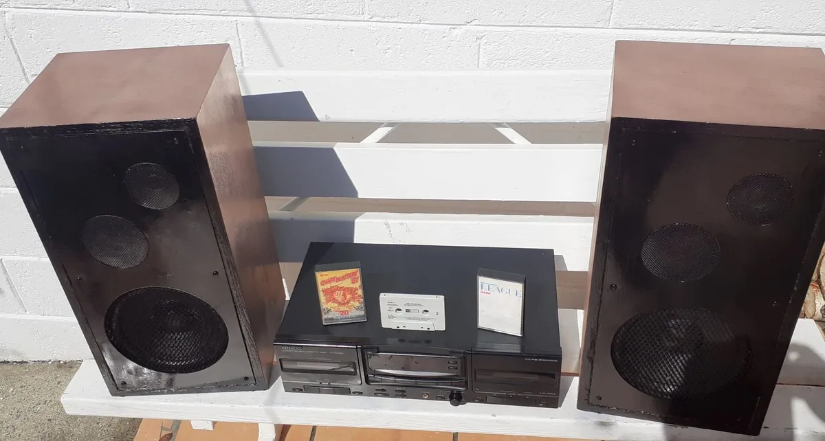 Kenwood  cassette deck + Spkrs - Image 2