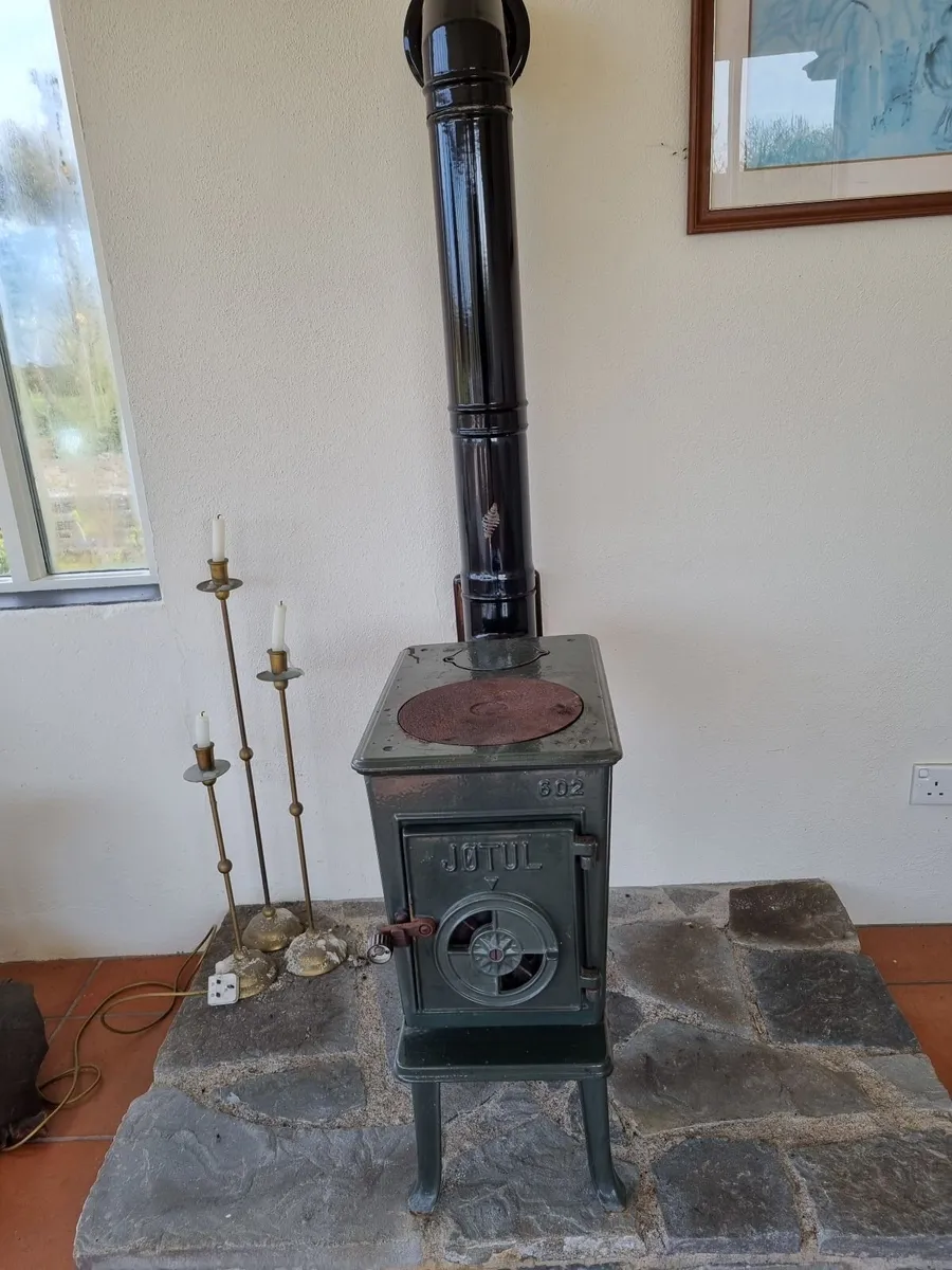 Original Jotul 602 green enamel wood burning stove - Image 3