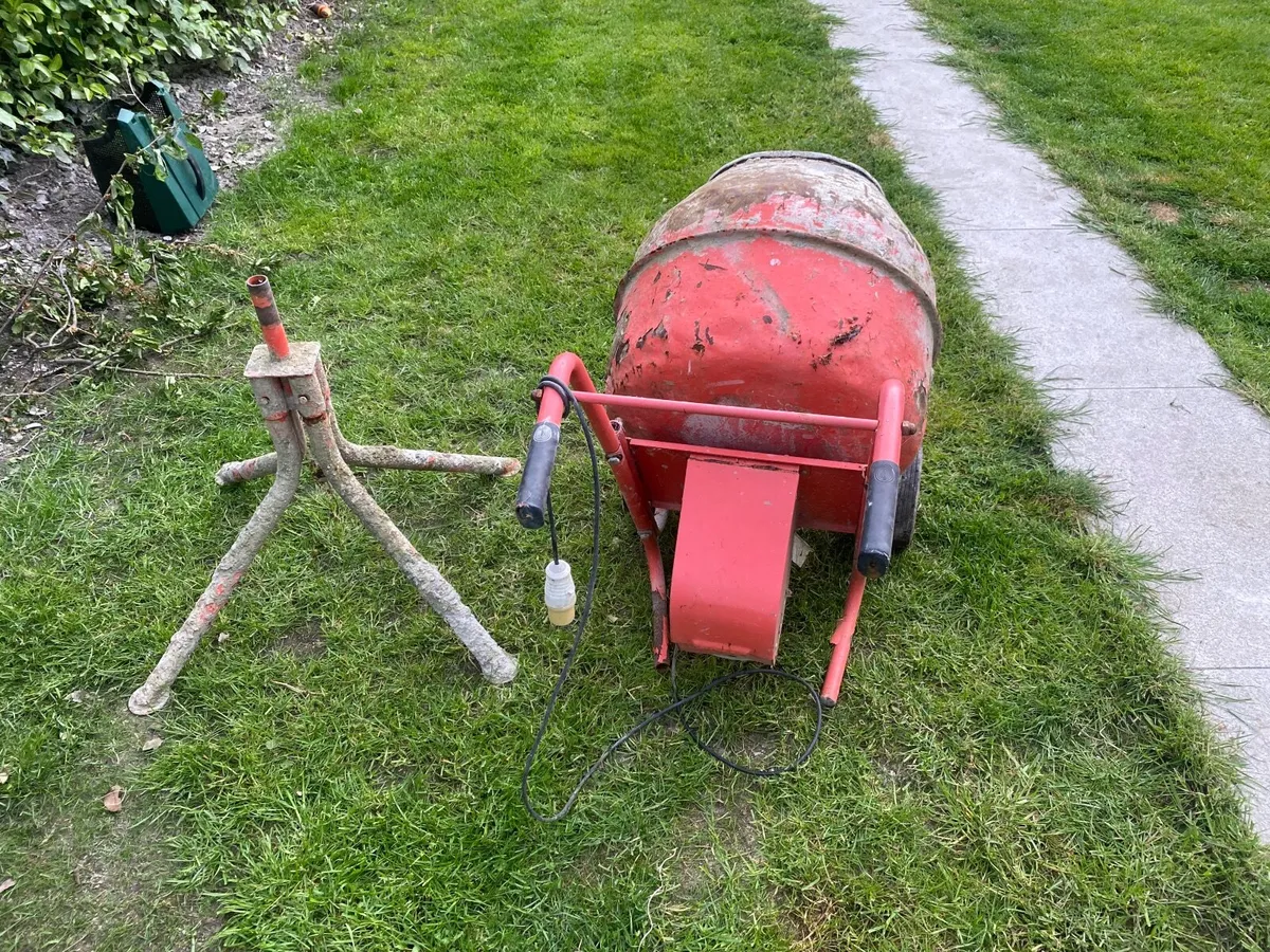 Concrete Mixer - Image 2