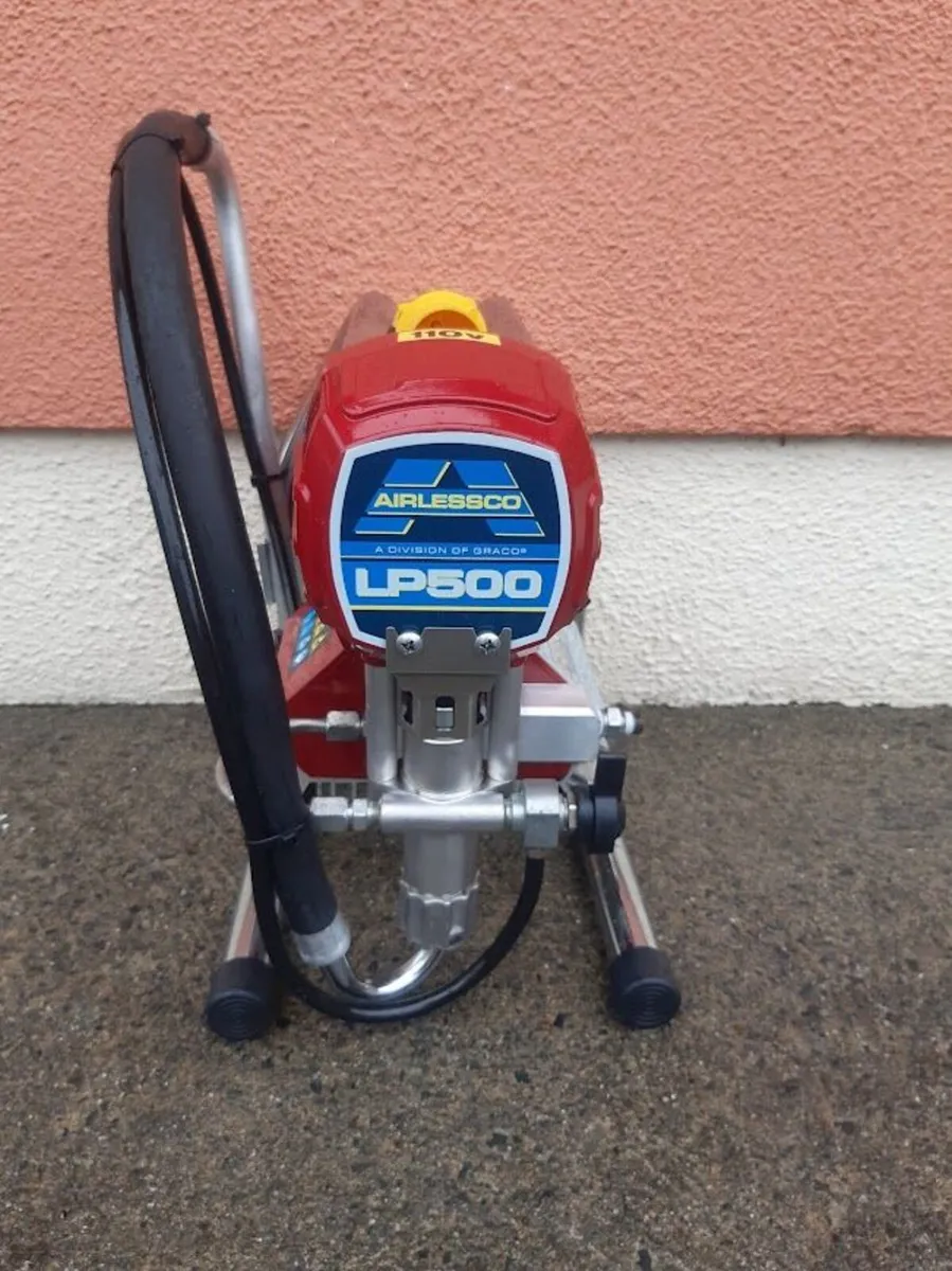 Airless paint sprayer - Image 1