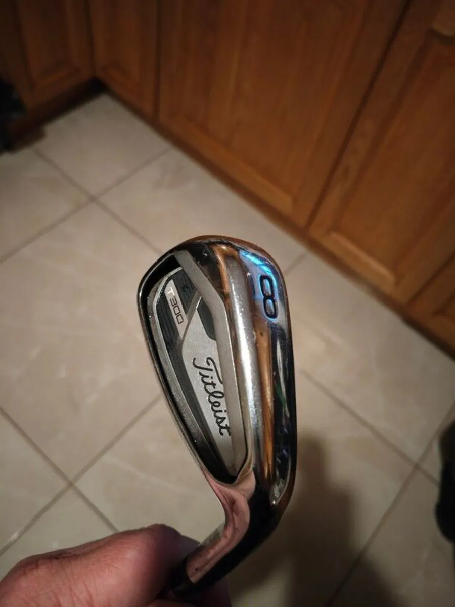 Titleist T300 Irons - Image 3