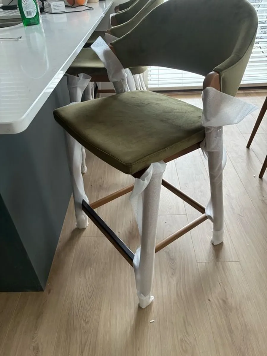 bar stools - Image 4