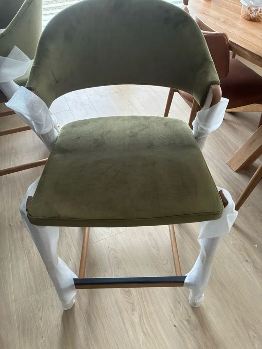 bar stools - Image 2