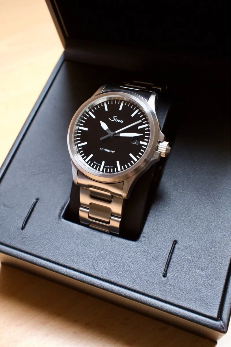 Sinn 556i - 2025 - Image 1