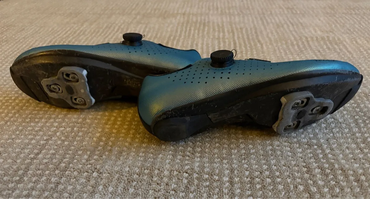 Fizik Carbon Road Shoes - Image 4