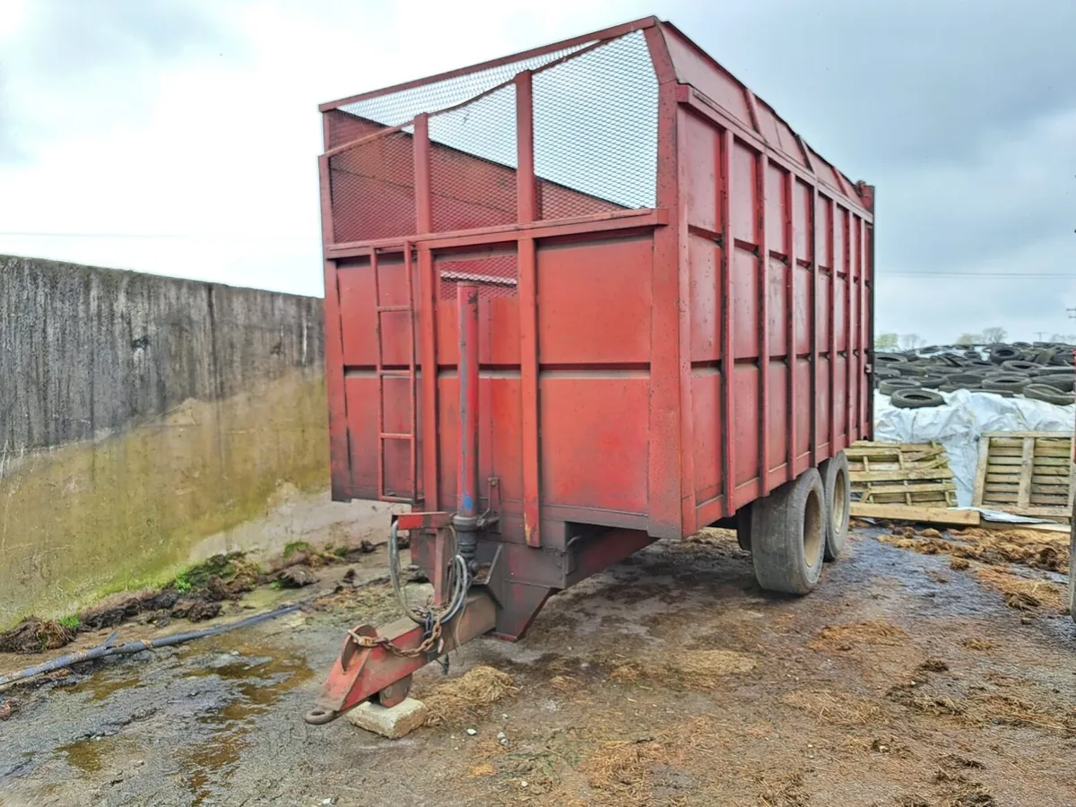 17ft silage trailer - Image 2