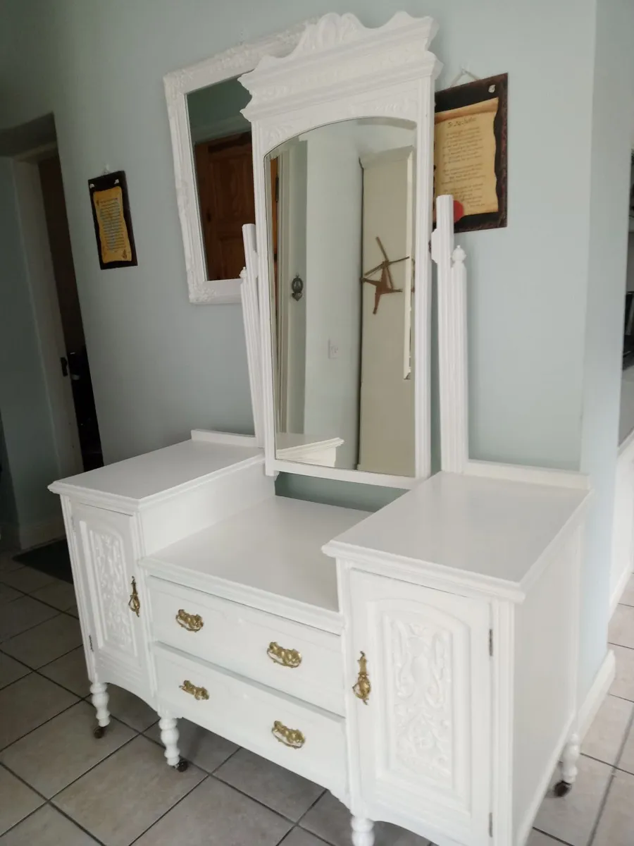 Dressing Table - Image 2