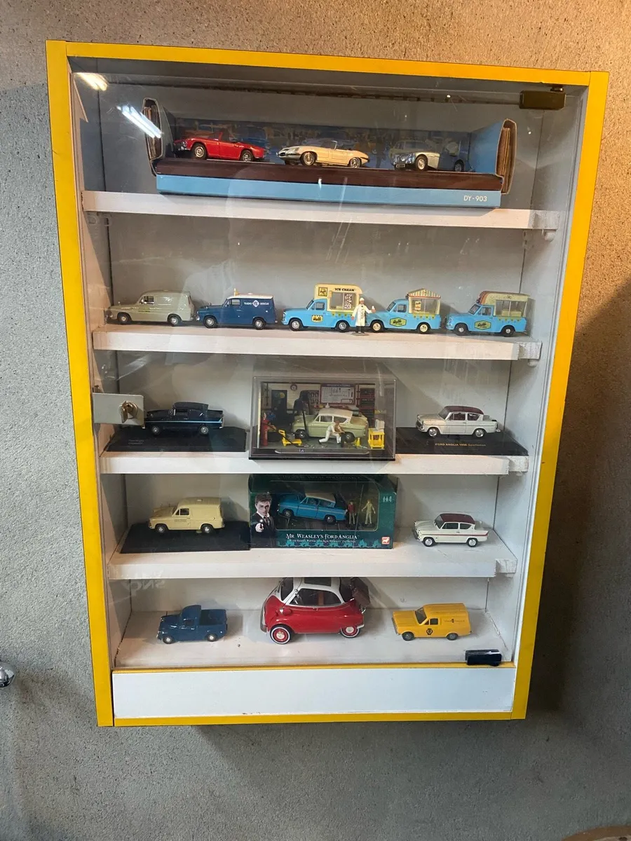 Vintage Car Collection - Image 1