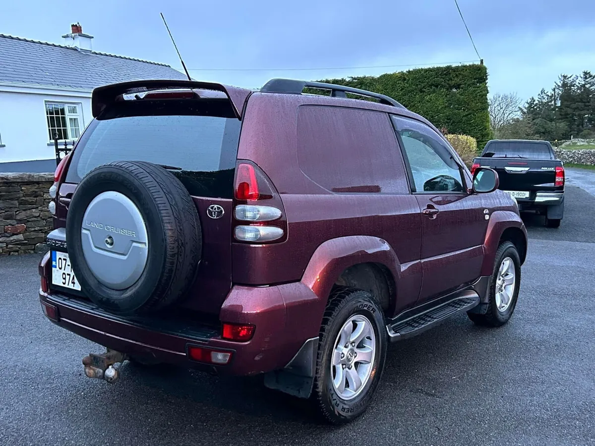 Toyota Land Cruiser 2007 - Image 2