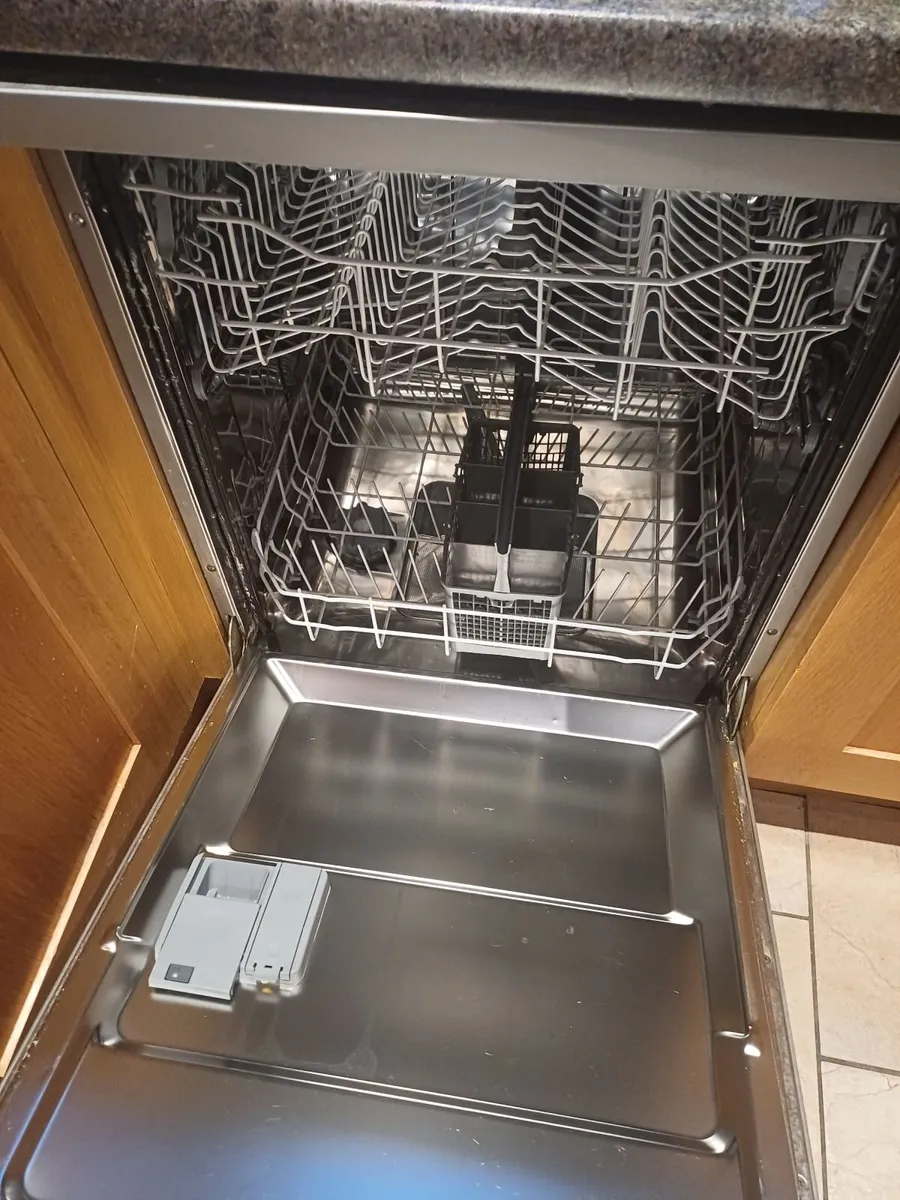 Kitchen plus appliances - Image 3