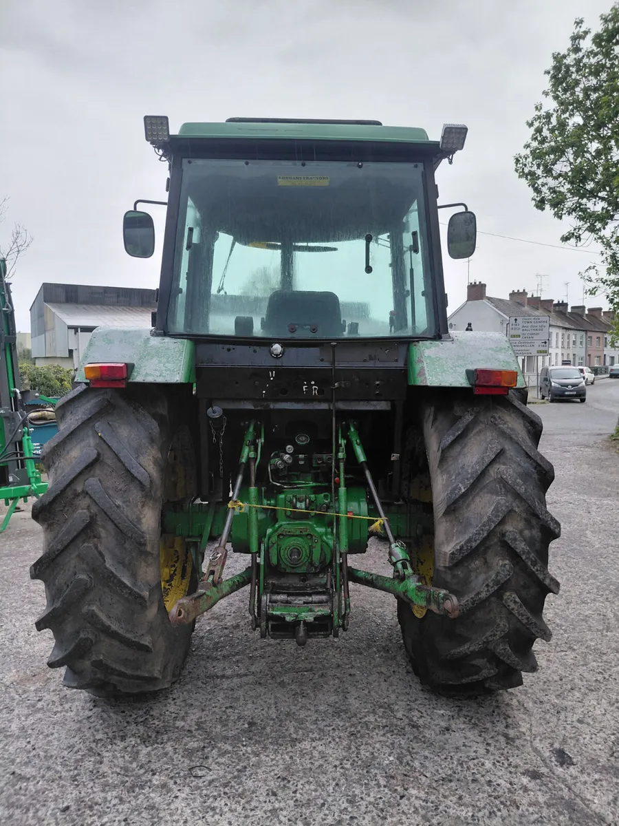 John Deere 3140 - Image 4