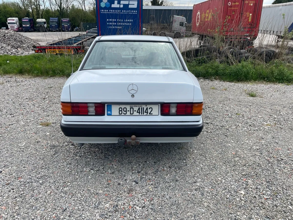 190D OM605 Mercedes - Image 4