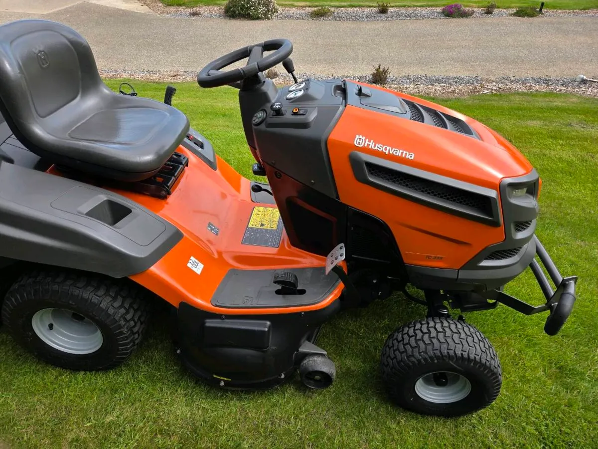 Husqvarna mower - Image 4
