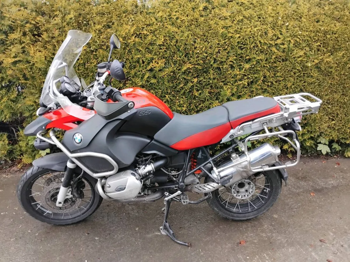 Bmw motor bike - Image 1