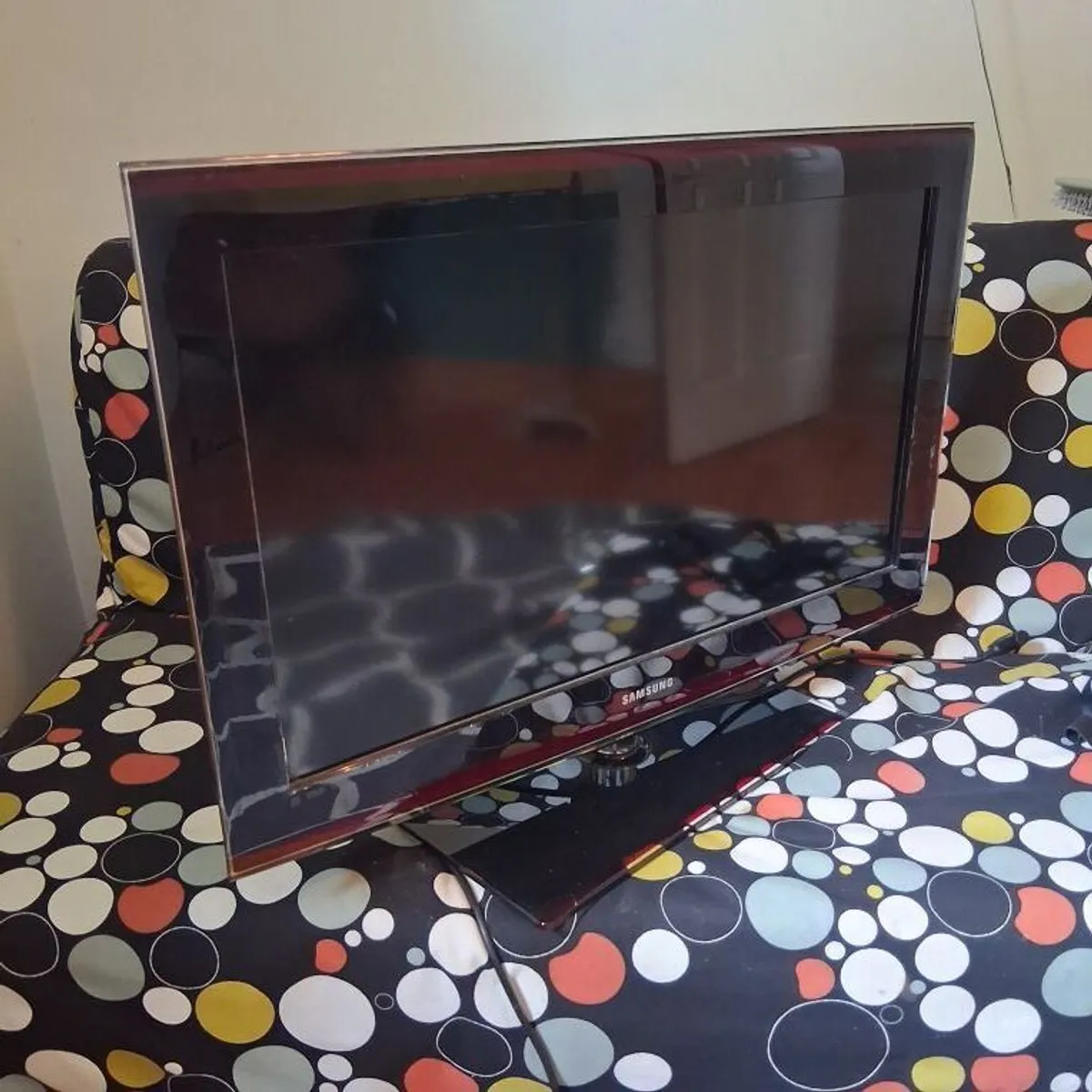 Furniture/TV/Sofa Bed/ Inflatable Soft Top Sofa - needs to go asap - Image 3