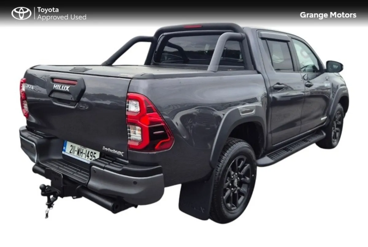 Toyota Hilux 2.8D4D INVINCIBLE 201BHP CREWCAB - Image 3