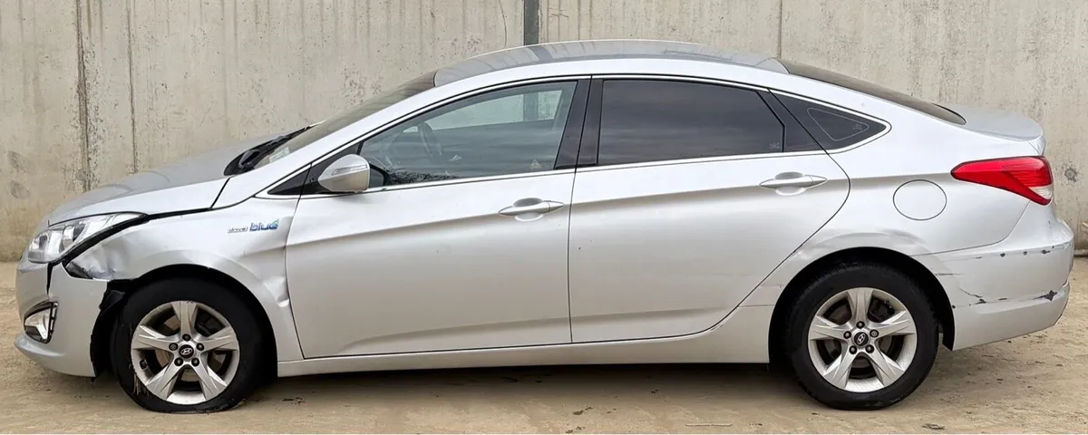 2014 Hyundai i40 parts - Image 4