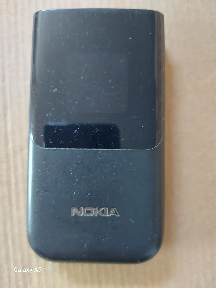 NOKIA KaiOS Flip Phone, Model Nokia 2027 Flip, 4GB - Image 4
