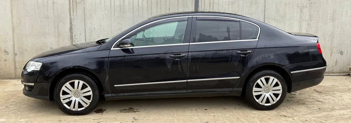 2009 VW Passat parts - Image 4