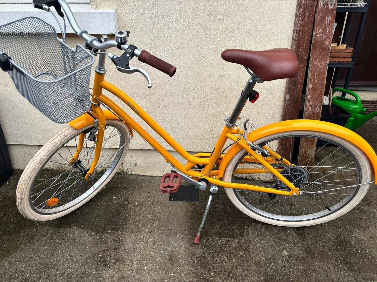 Girls bike BTWIN 24inch - Image 1