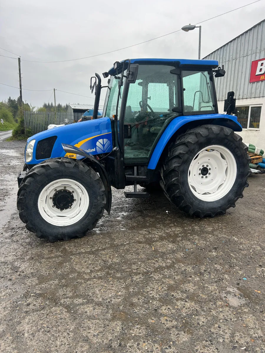 2007 New Holland TL100a - Image 4