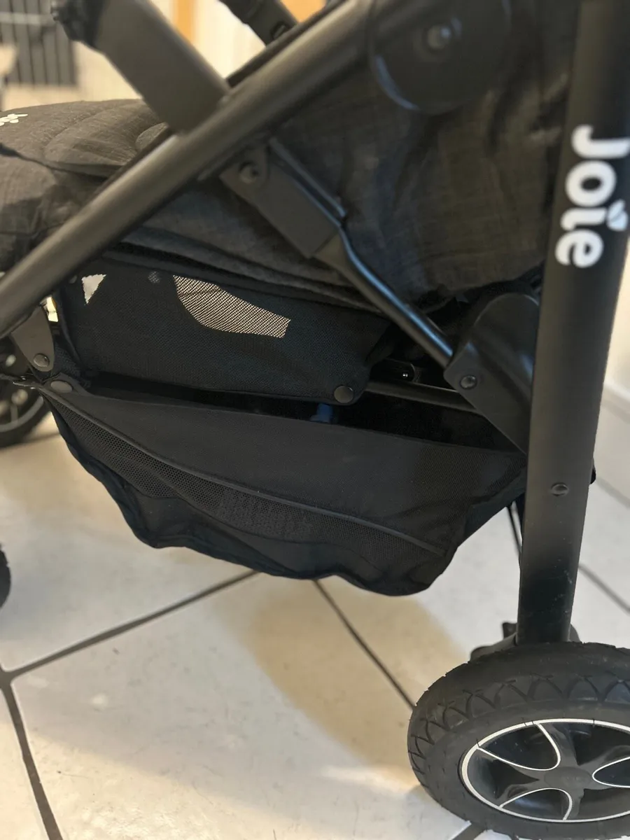 Joie pushchair - Image 4