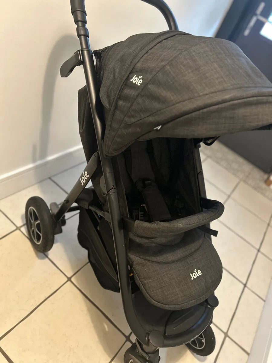 Joie pushchair - Image 2