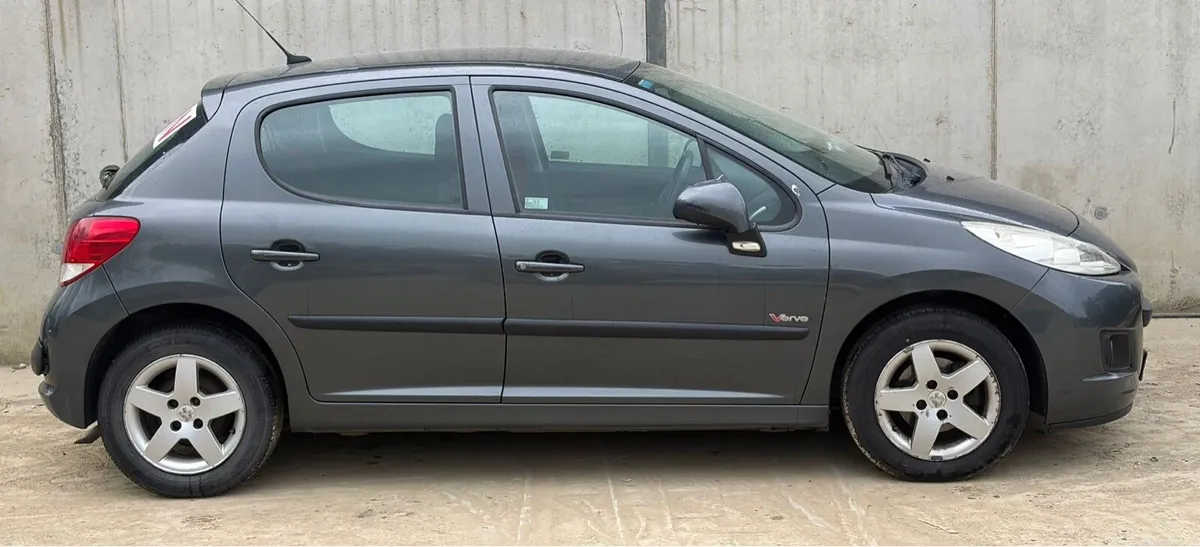 2010 Peugeot 207 parts - Image 2
