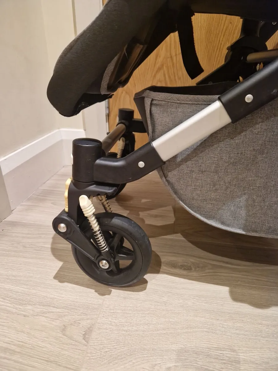 As new Bugaboo Cameleon 3with car seat - Image 2