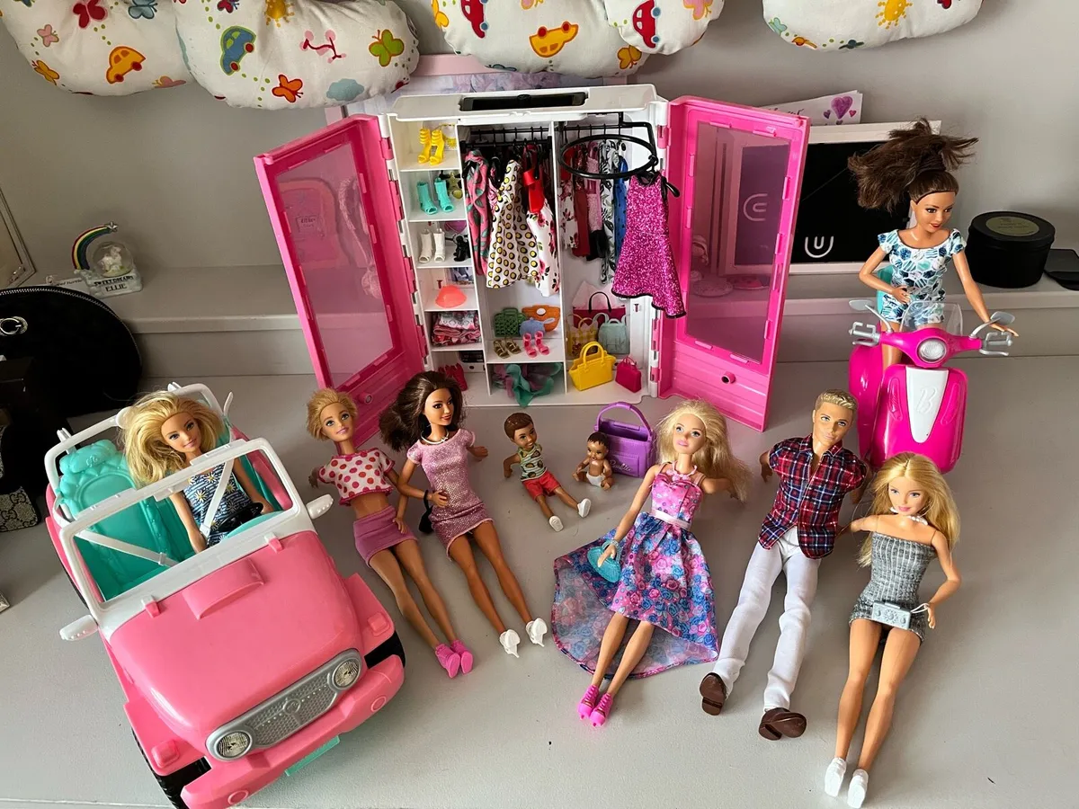 Barbies - Image 2